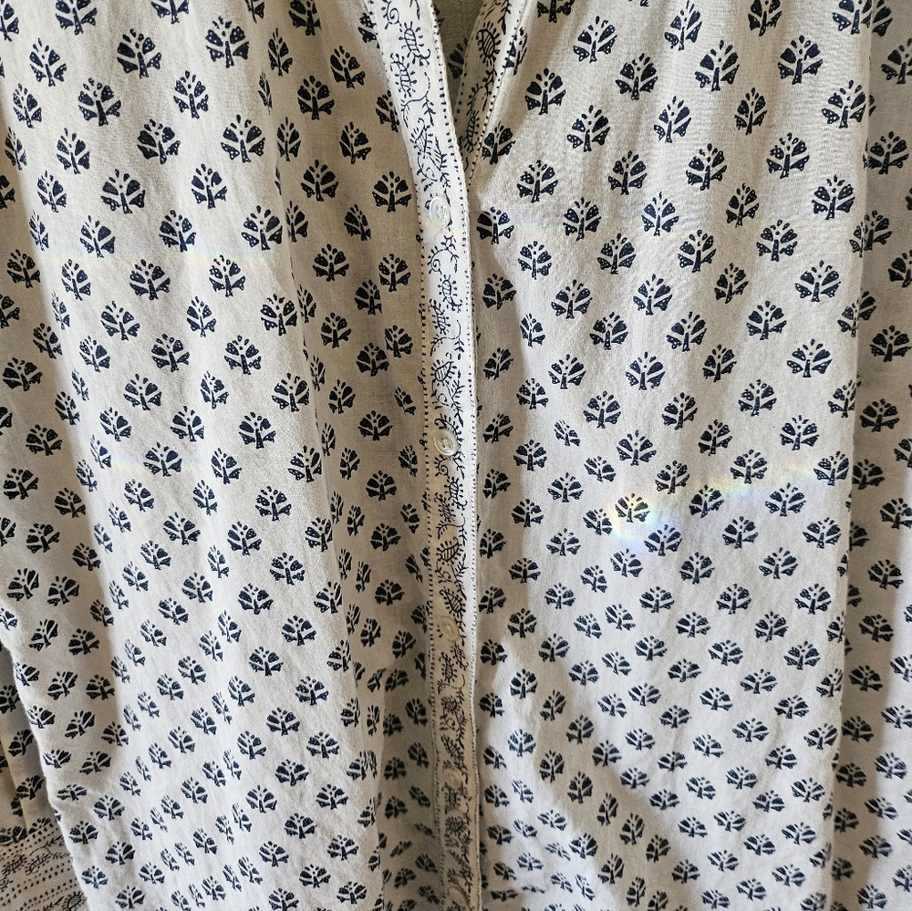 Soft Joie Cotton Cream Blouse with Navy Floral Block Print - Picture 3 of 6